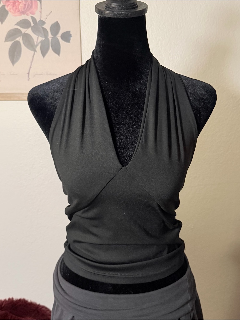 Commense Black Halter Top S